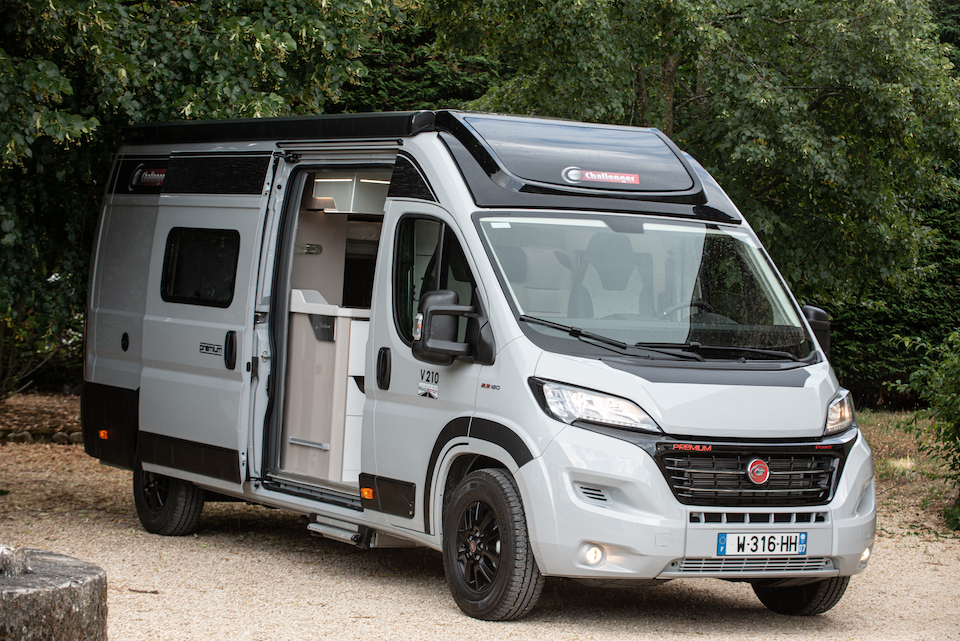 Challenger V210 Road Edition Premium - Pleinair