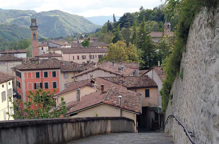 Case e vie del borgo di Santa Sofia