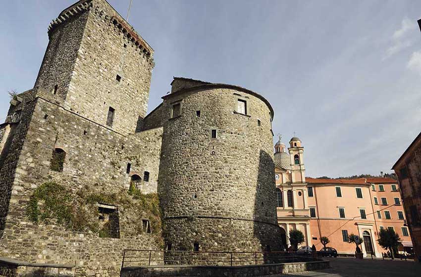 Liguria-Varese-Ligure-castello