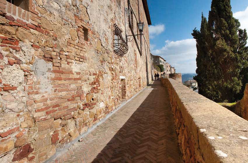 Pienza-Passeggiata-delle-mura