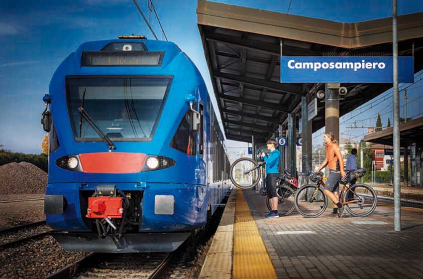 Fermata treno in una tappa del percorso in bici Treviso-Ostiglia