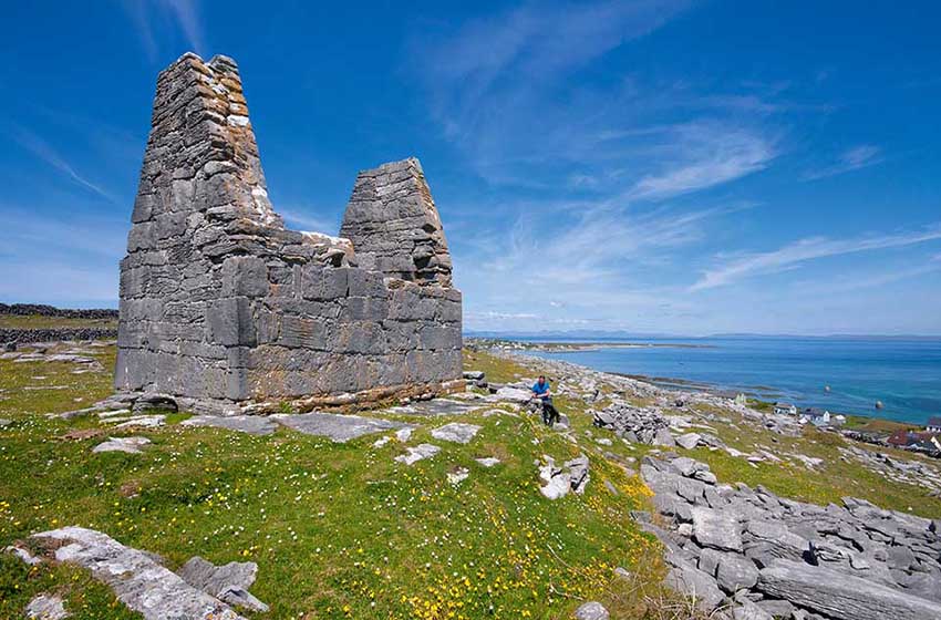 20220128_Isole-Aran_Inishmore-Inis-Mor-rovine-St-Benans-Church