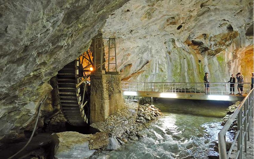 20220329-Itinerari-Grecia-camera-delle-ruote_grotta-fluviale-di-Aggitis-a-Drama