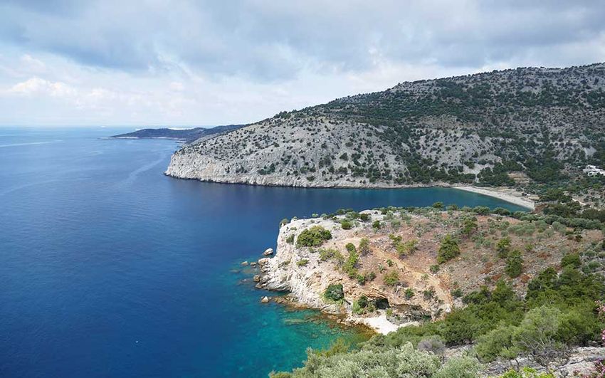 20220329-Itinerari-Grecia-costa-vicino-spiaggia-Livadi