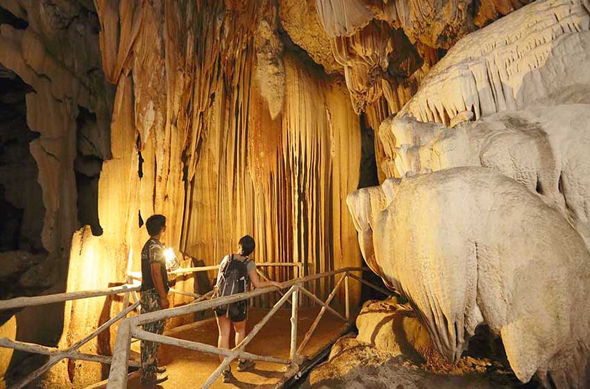20220429_538_Erawan-National-Park-Phrathat-cave
