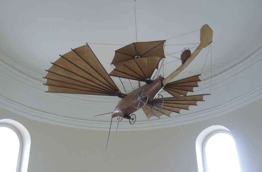 20220429_casa-museo-di-Jules-Verne_machines-volantes