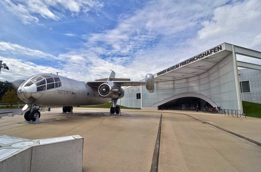 prototipo-del-Do31-E1-davanti-al-Museo-Dornier