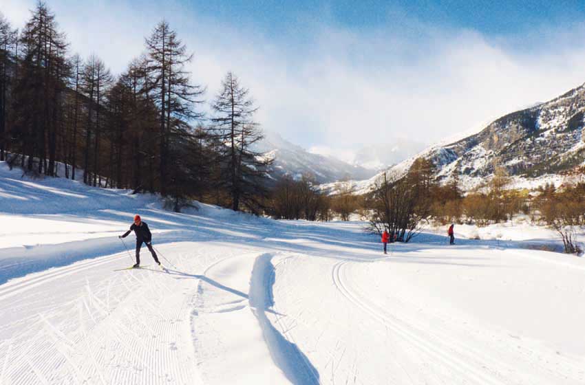 20220504-Francia-Les-Alberts-Pista-di-fondo-verso-Nevache
