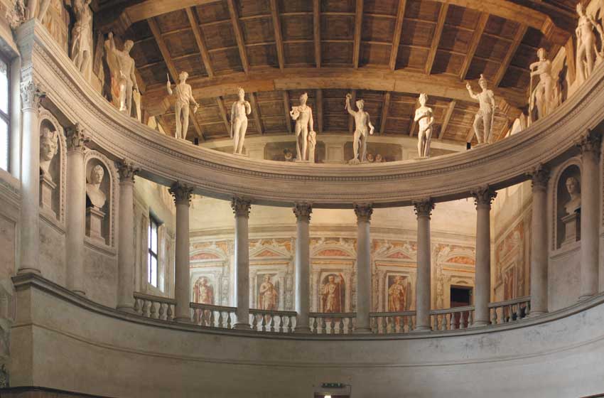 interno-teatro-AllAntica-di-Sabbioneta