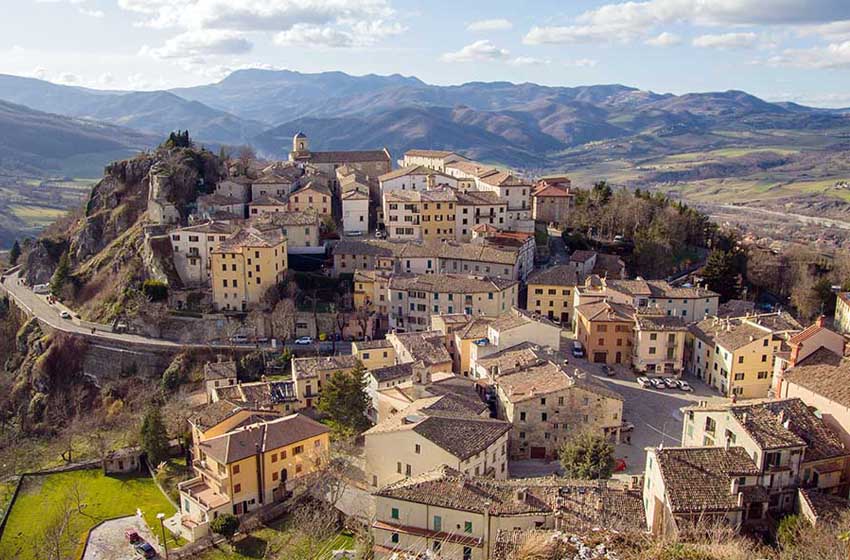 Emilia Romagna-Pennabilli-veduta dall'alto-centro storico