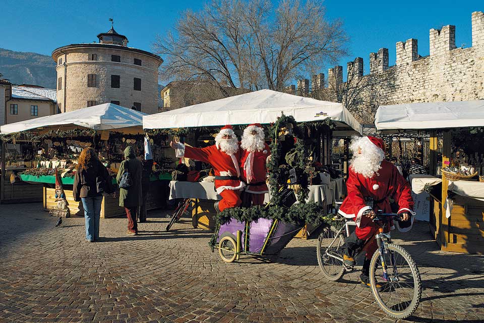 Il mercatino di Natale in Piazza Fiera