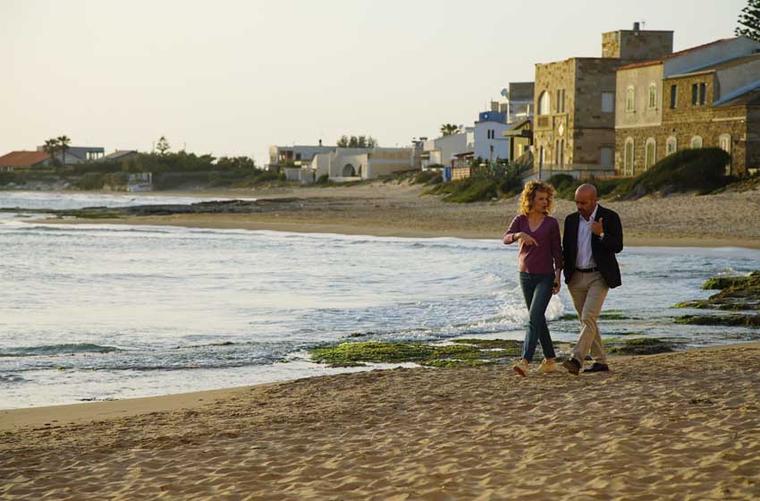 Sicilia-Punta Secca-spiaggia Salvo Montalbano con Livia set