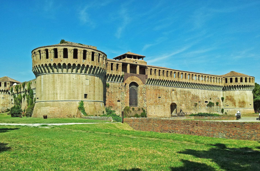 Emilia Romagna- Imola-fortezza