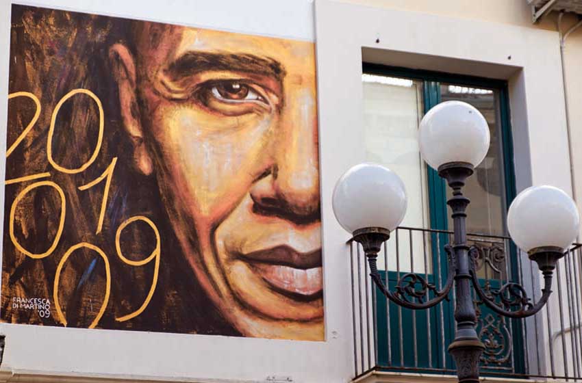 Calabria-Diamante- Murales volto di donna