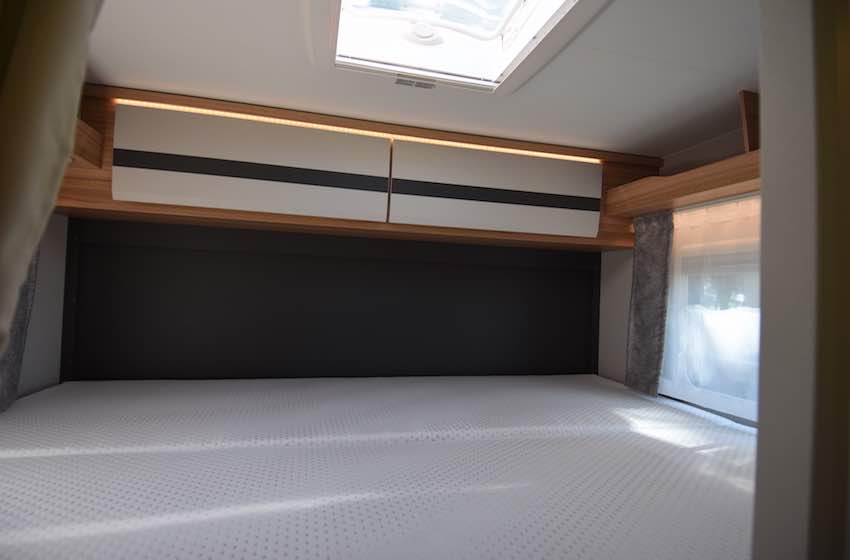 Dethleffs Globebus I1 letto posteriore