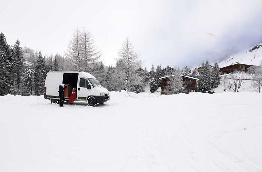 camper su pista innevata