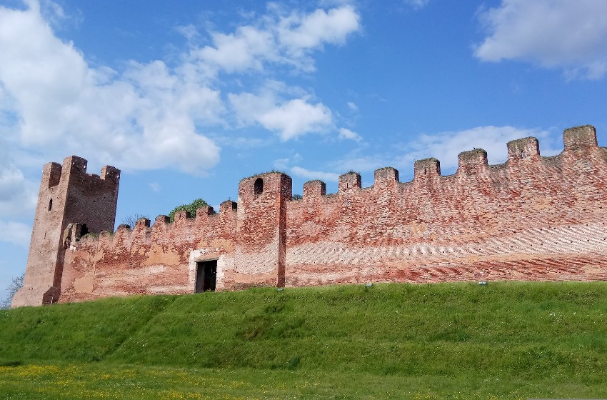 Castelfranco-Veneto_mura-esterne