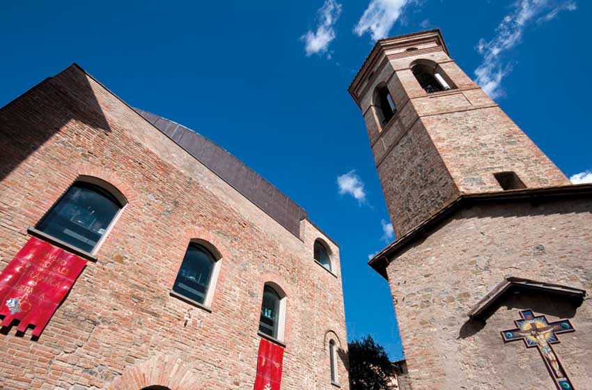 Deruta-Museo Regionale della Ceramica e campanile Chiesa San Francesco