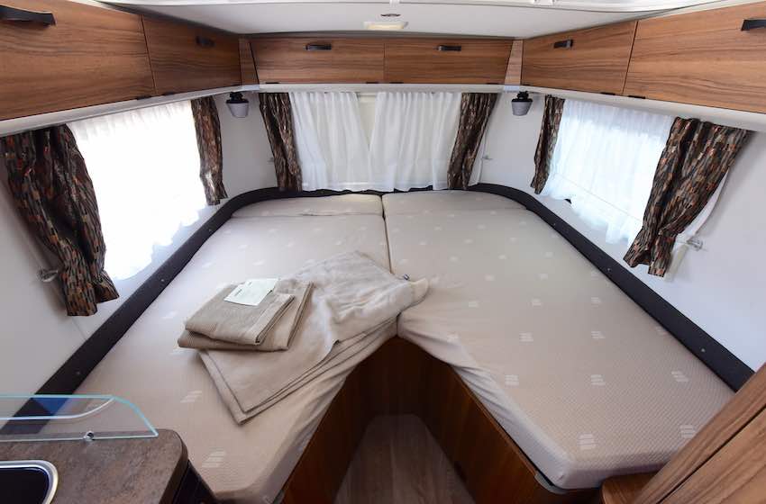 Eriba Touring 542 Legend la zona notte