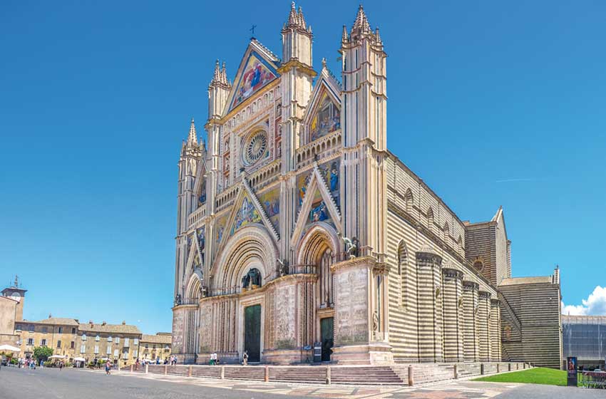 Umbriua-Orvieto-duomo-facciata