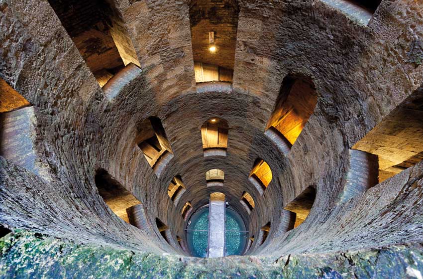 Umrbia-Orvieto-Pozzo di San Patrizio dall'alto