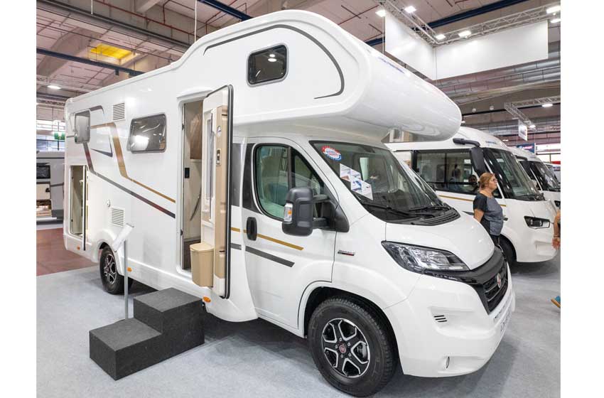 Eura Mobil Activa One 690 HB in fiera