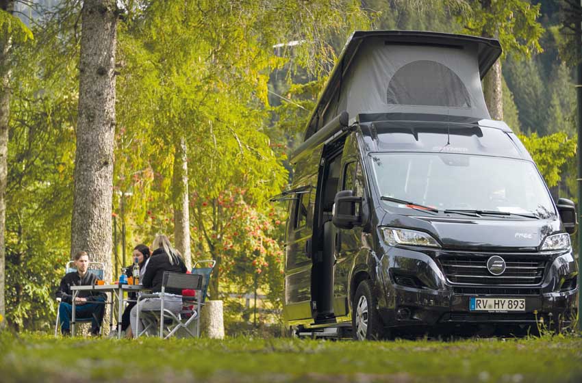 Van Corti, qui un Hymer in sosta