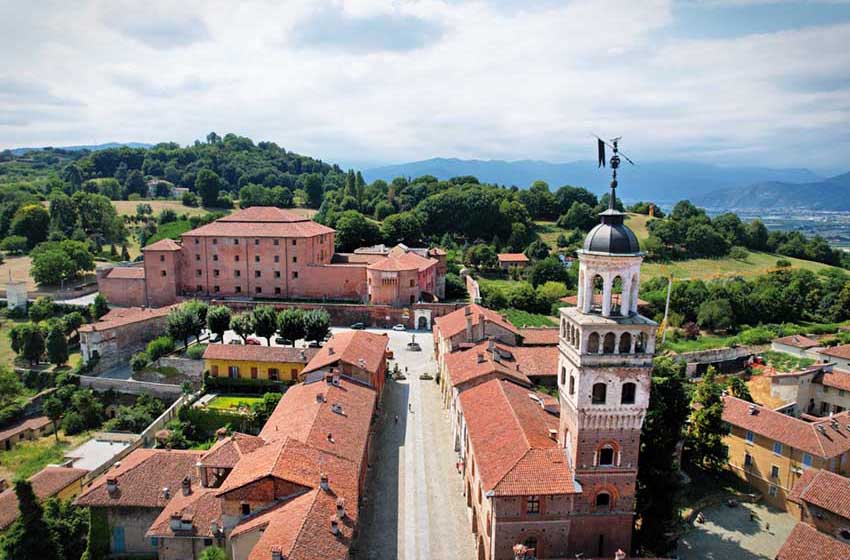 Una veduta aerea di Saluzzo