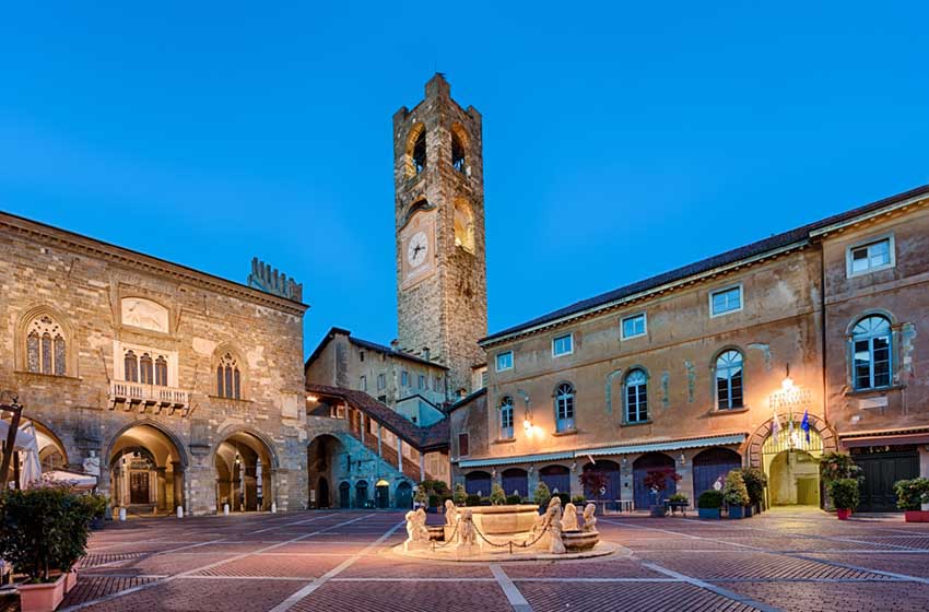 Bergamo-Piazza-Vecchia