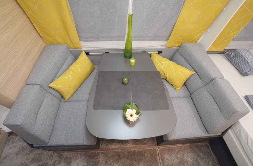 Fendt Apero 495 SKM dinette