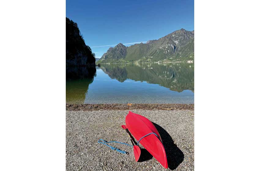 Lombardia-Lago d_Idro-Spiaggetta di Miralago-kayak
