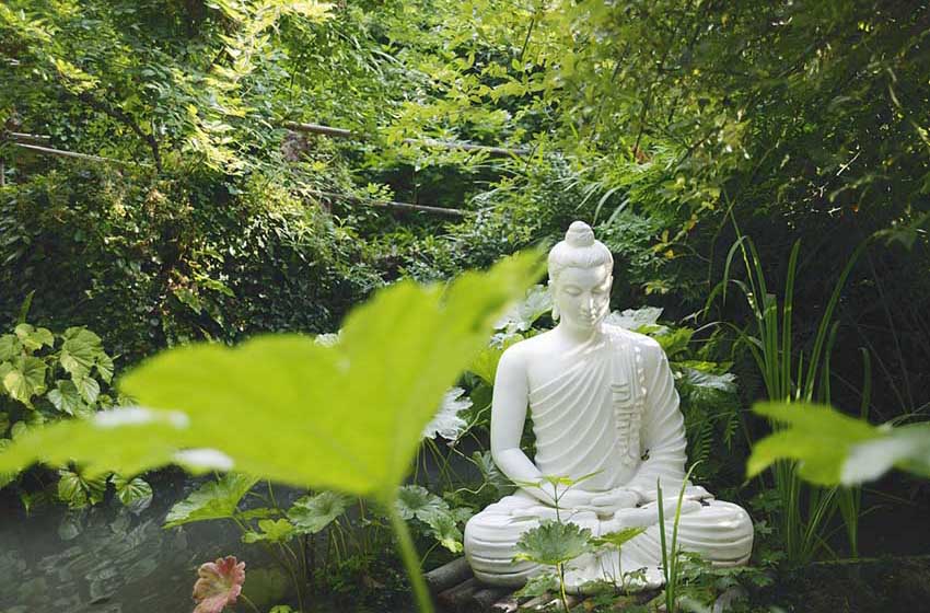 Lombardia-Brescia-Heller Garden-giardino botanico-budda