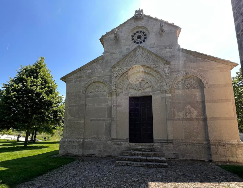 Molise-Matrice-chiesa di Santa Maria della Strada