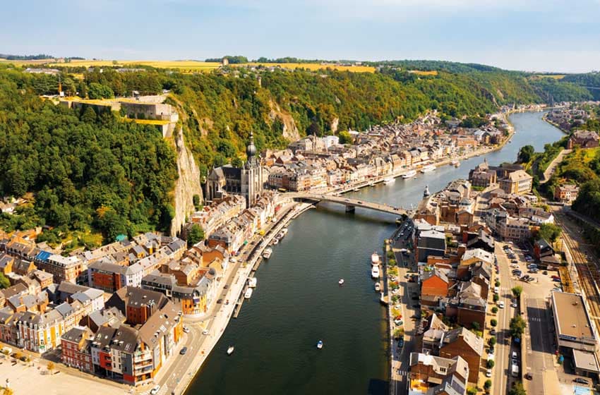 Belgio, Vallonia, ripresa aerea di Dinant