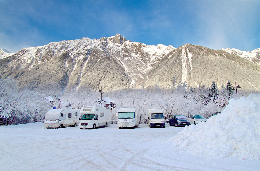 camper nella neve