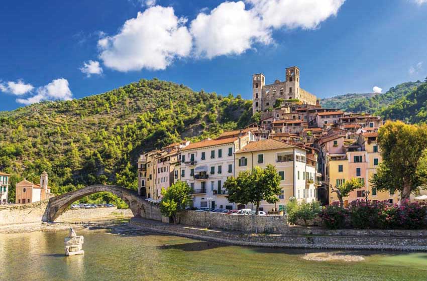 Liguria-Dolceacqua-festa del pleinair 2023-panorama