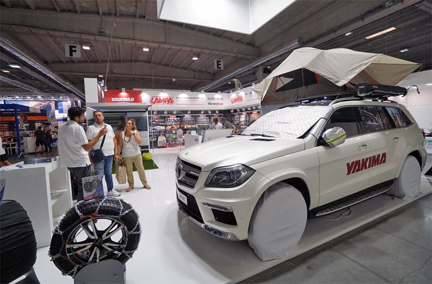 Stand Lampa al Salone del Camper 2023