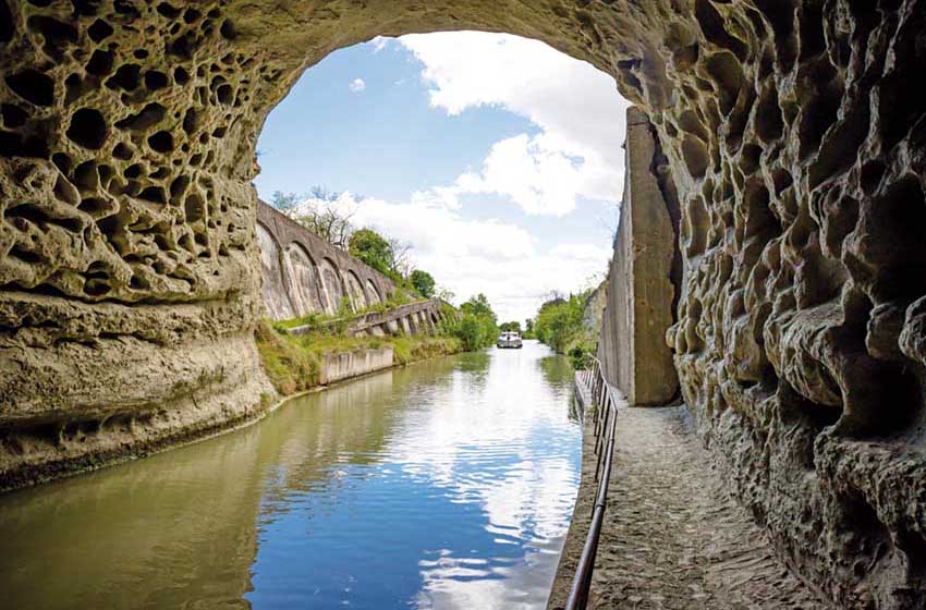 Francia-Colombiers-Tunnel de Malpas