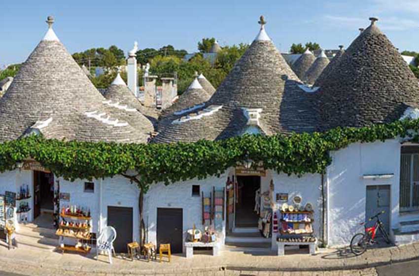 Puglia-Alberobello-trulli