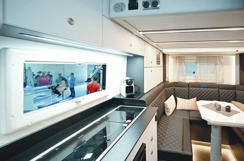 Atlantis 595 atelier