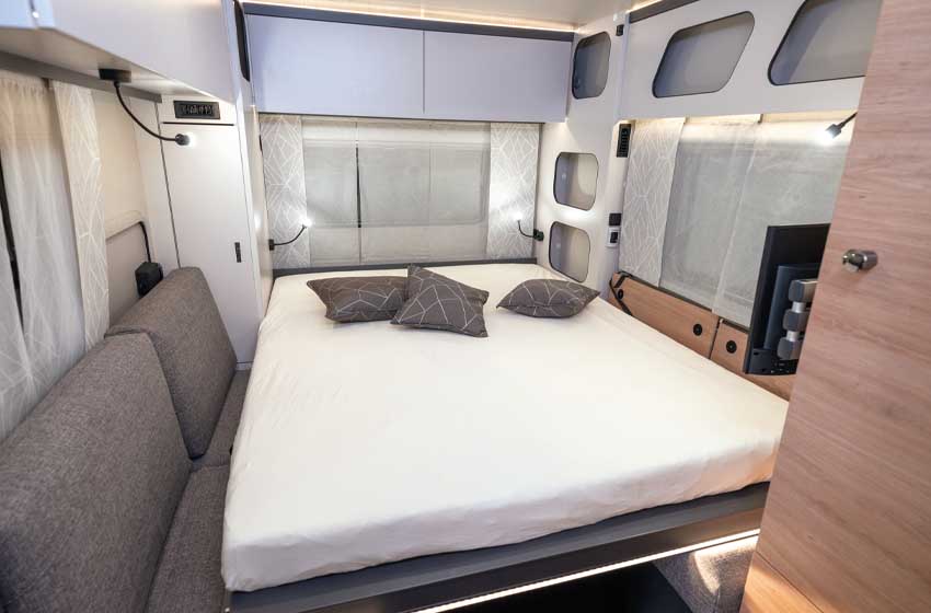 Knaus Yaseo 340 PX letto