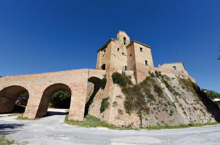 Marche-Arcevia-Castello di Loretello