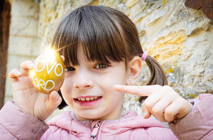 Piemonte-Santa Maria Maggiore-Pasqua-Scova l'ova-bimba-uovo d'oro