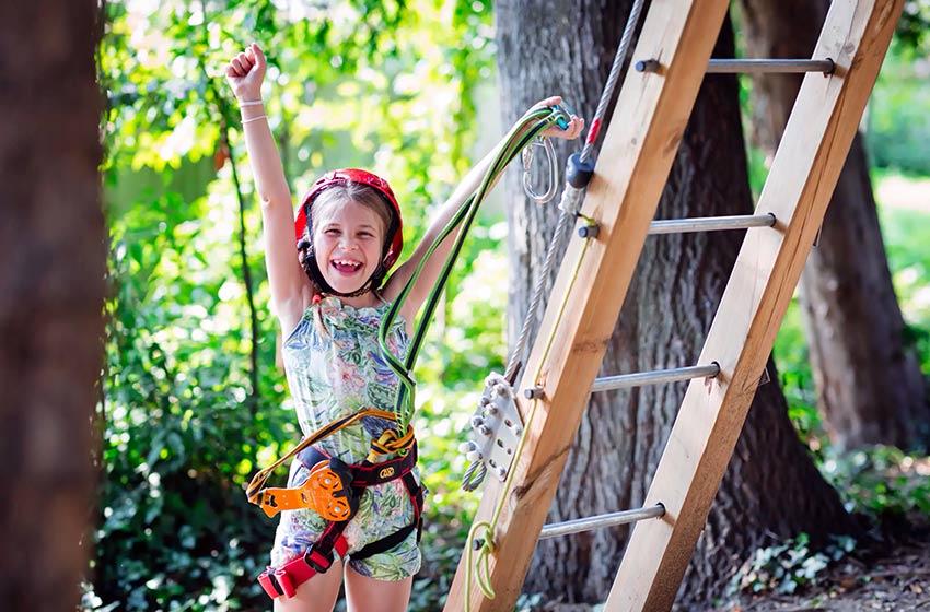 5 idee per il weekend con i bambini in camper: il Parco Avventura Bergamo Roncola