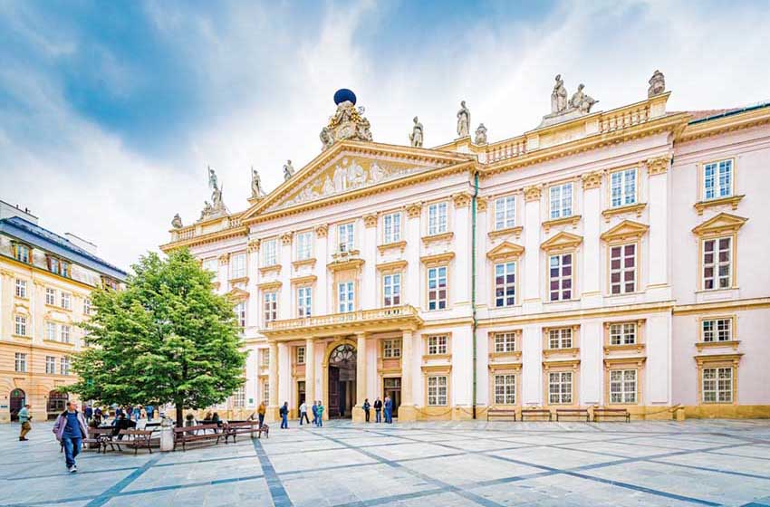 Slovacchia, Bratislava: il Palazzo del Primate