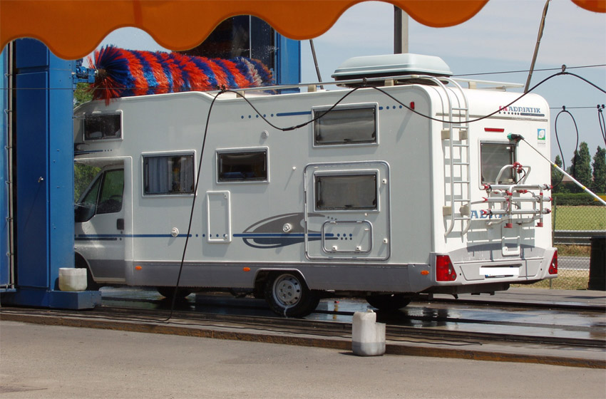 lavaggio a rulli camper