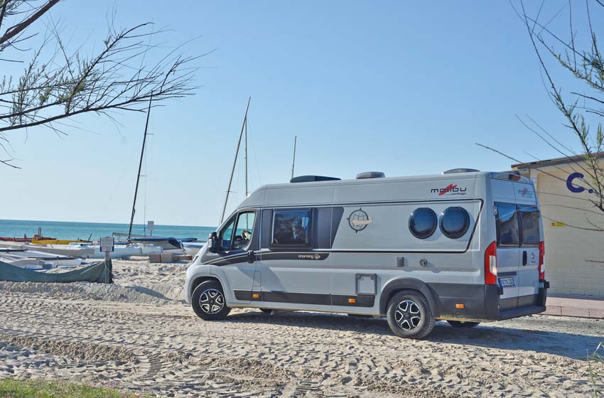 Malibu Van Diversity Coupe 640 LE K Charming in sosta