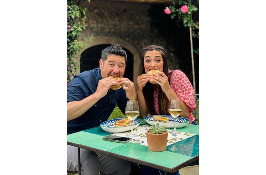 camper rai 1-backstage-Tinto e Lorella Boccia-a tavola