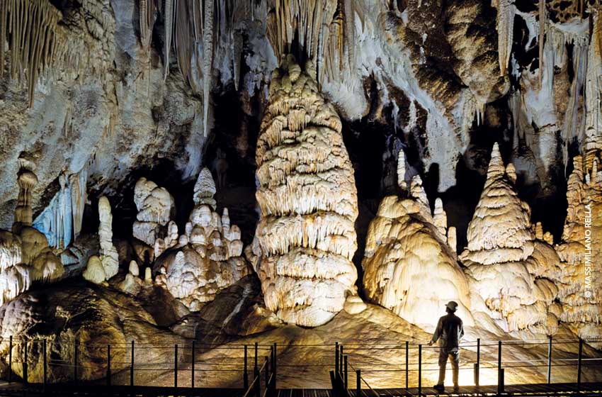 Sardinia-Sulcis Iglesiente-Santa Barbara Cave-calcium carbonate column-Ph. Massimiliano Rella.