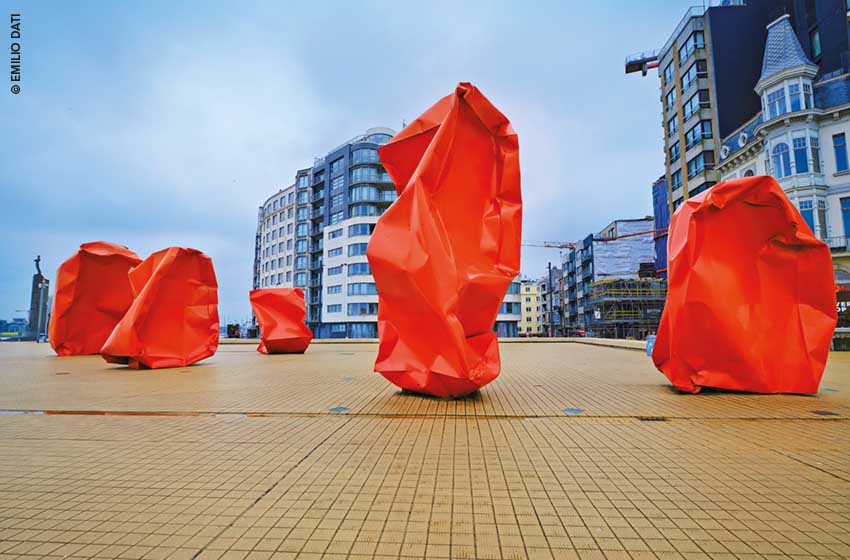 Ostenda, l'installazione The Rock Strangers di Arne Quinze realizzata nell'ambito della Triennale Beaufort 2012